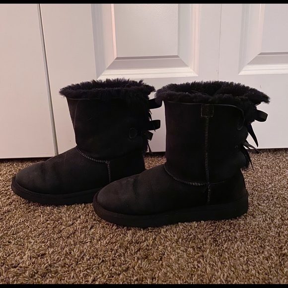 UGG Women’s Bailey Bow II Boots - Picture 3 of 4